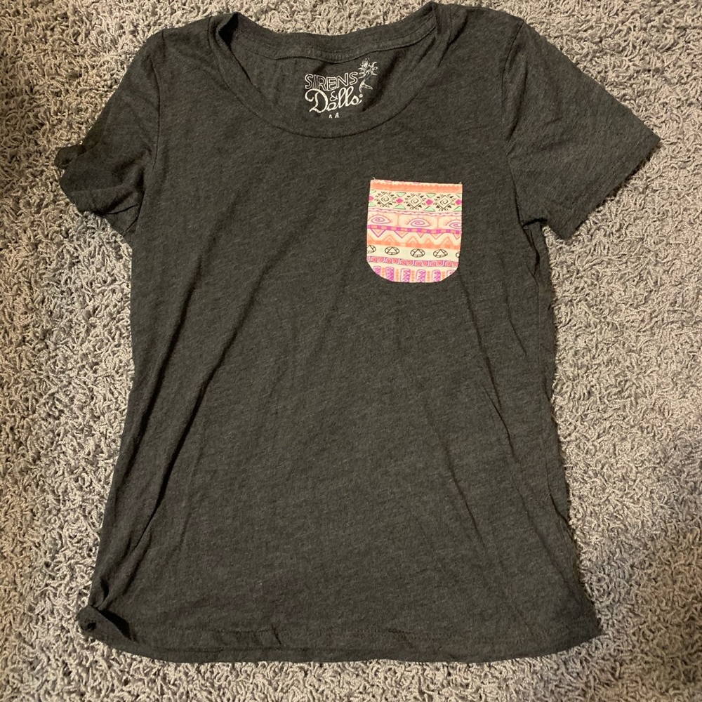 T-Shirt with Colorful Pocket